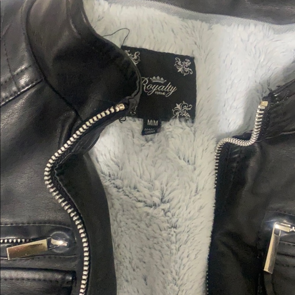 Jacket - Picture 4 of 4